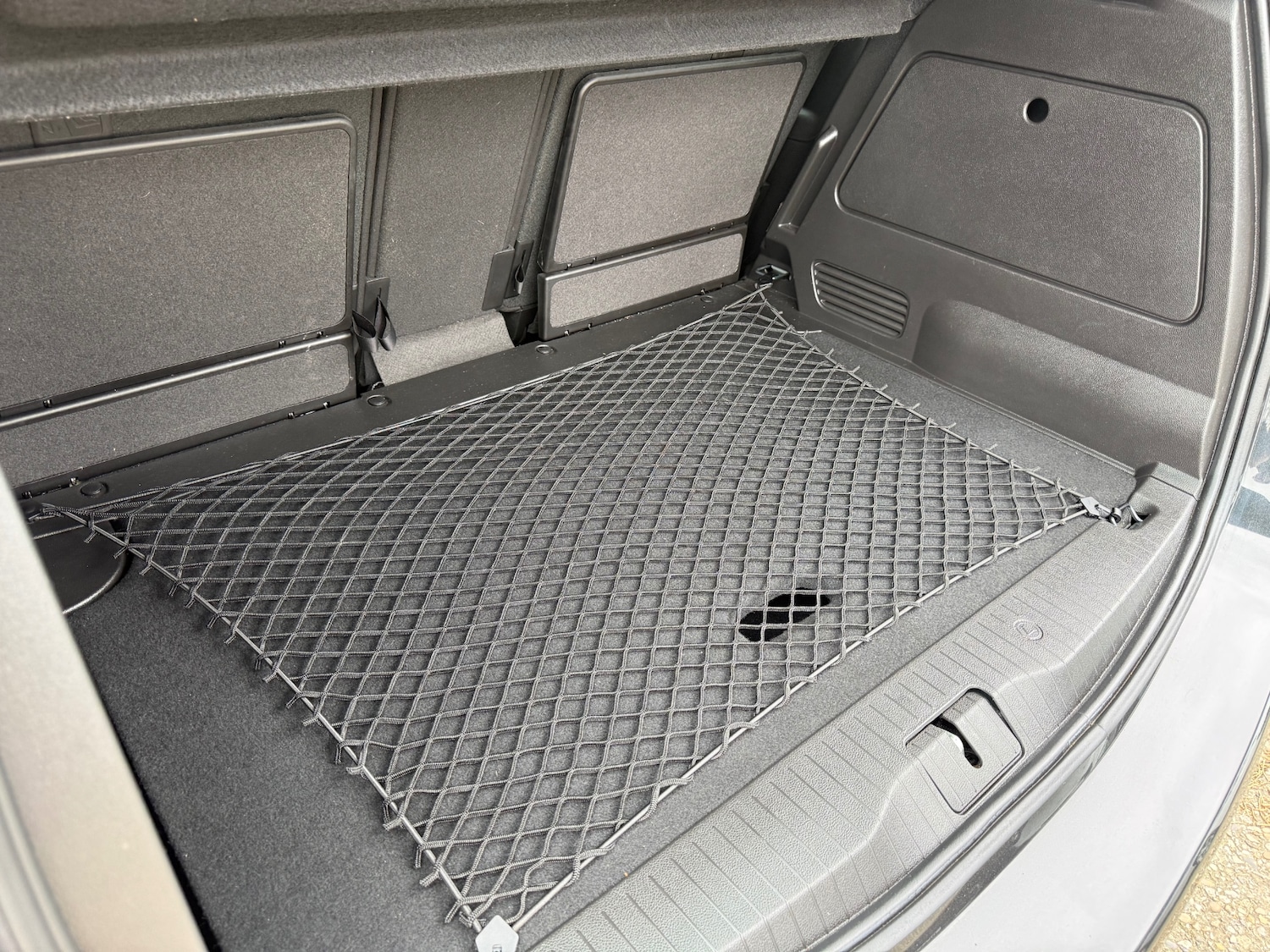 Used Vauxhall Meriva 2015 for sale - 77997436: Photo 29