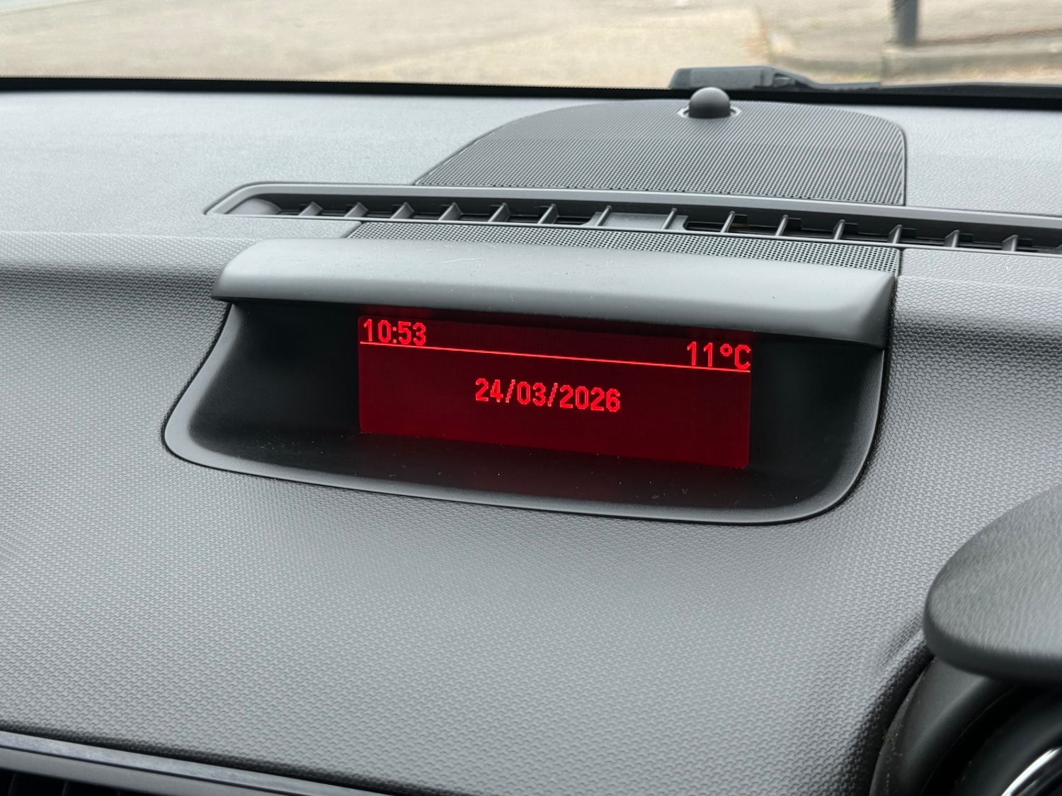 Used Vauxhall Meriva 2015 for sale - 77997436: Photo 38