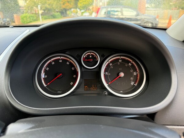 Used Vauxhall Corsa 2007 for sale - 76114085: Photo 34