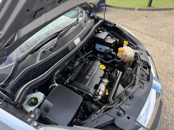 Used Vauxhall Corsa 2007 for sale - 76114085: Photo 44