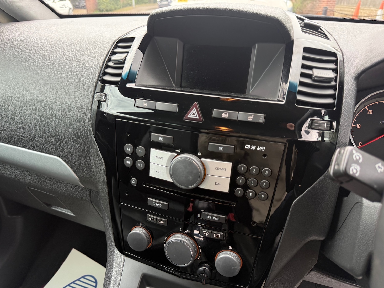 Used Vauxhall Zafira 2010 for sale - 78133466: Photo 36