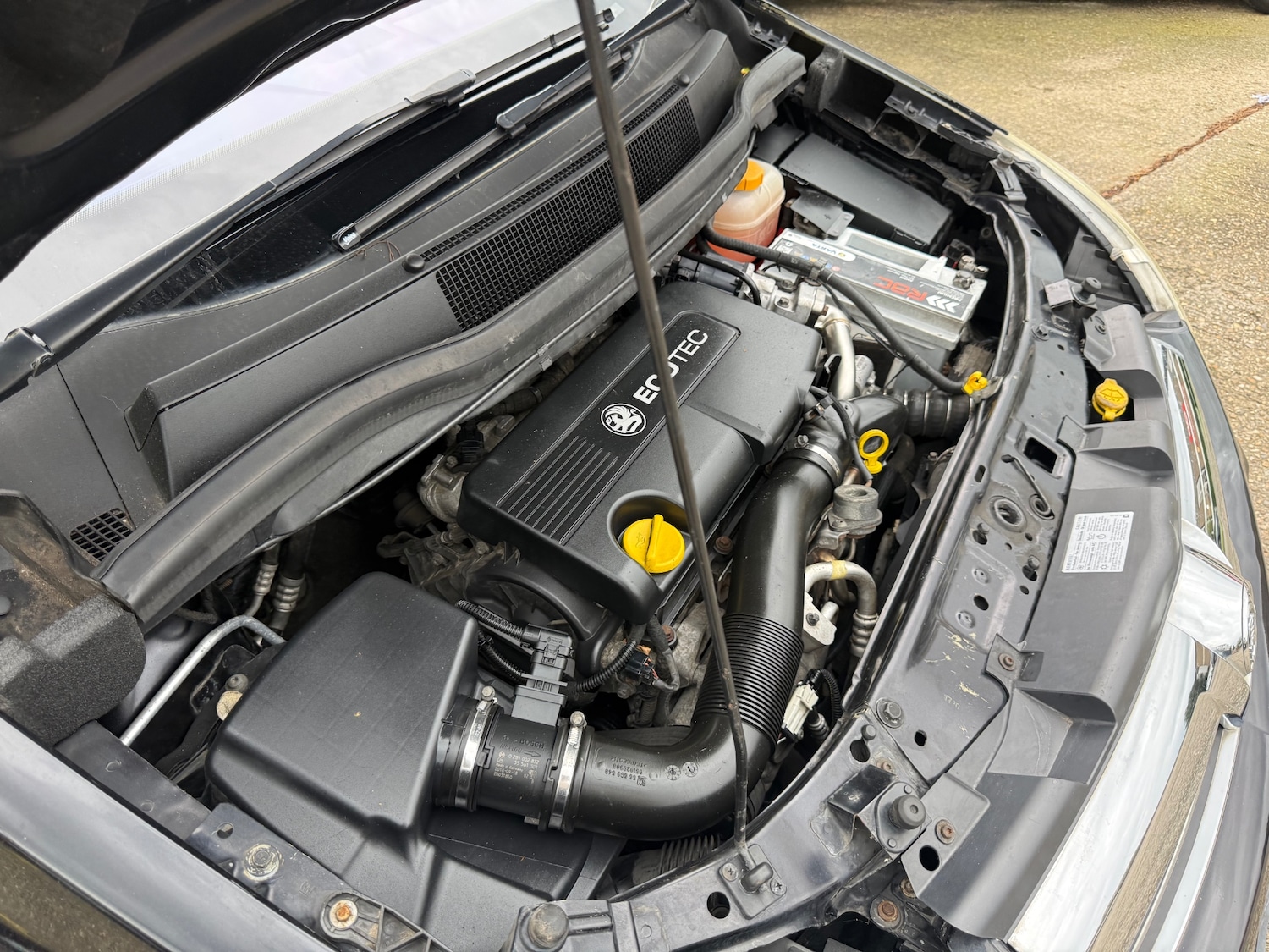 Used Vauxhall Zafira 2010 for sale - 78133466: Photo 45