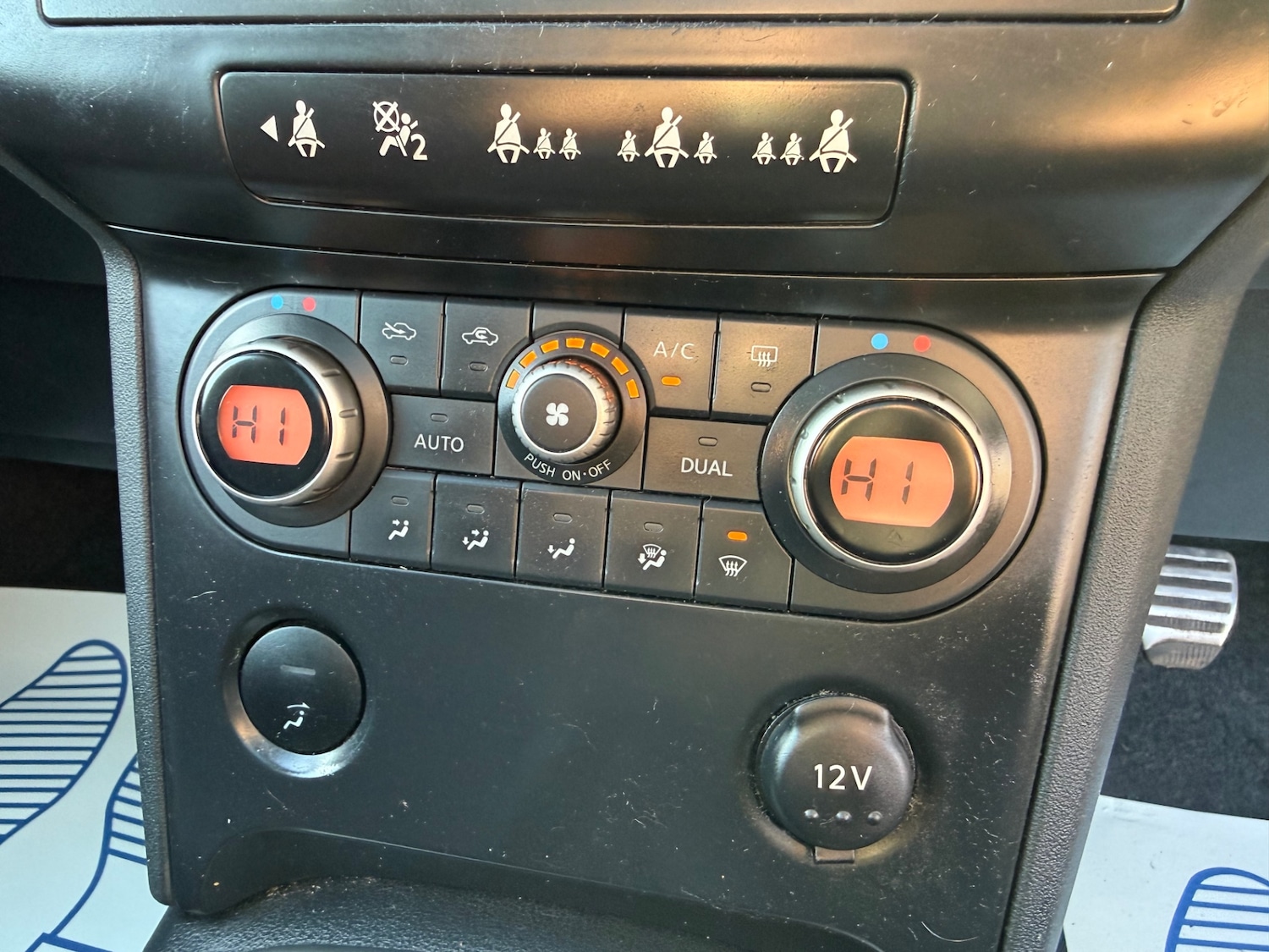 Used Nissan Qashqai 2010 for sale - 76707407: Photo 44