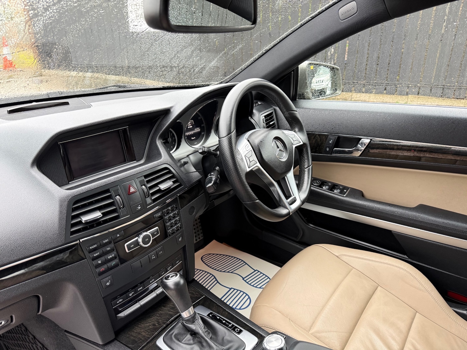 Used Mercedes-Benz E Class 2012 for sale - 76748300: Photo 24