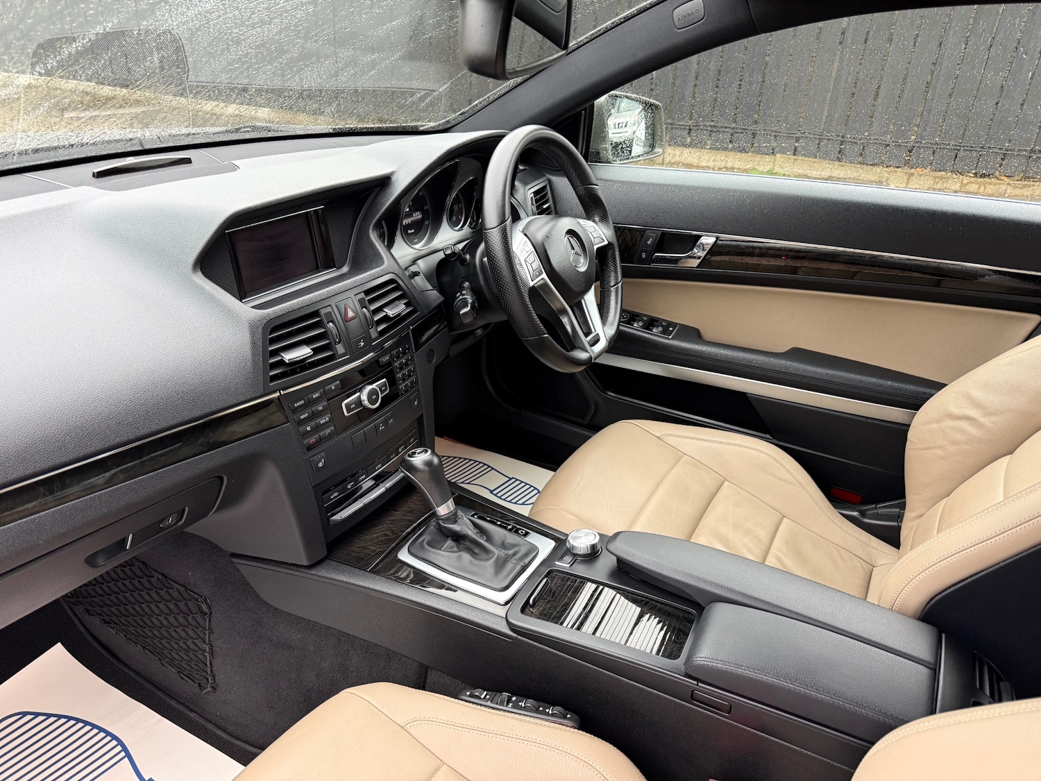 Used Mercedes-Benz E Class 2012 for sale - 76748300: Photo 25