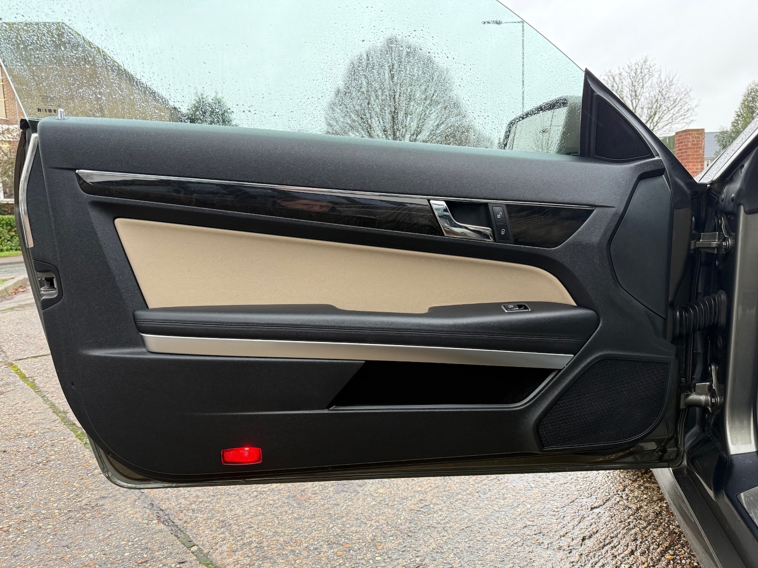 Used Mercedes-Benz E Class 2012 for sale - 76748300: Photo 33