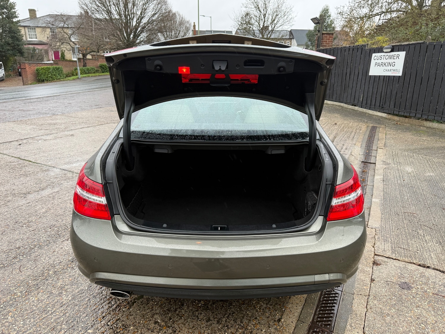 Used Mercedes-Benz E Class 2012 for sale - 76748300: Photo 36