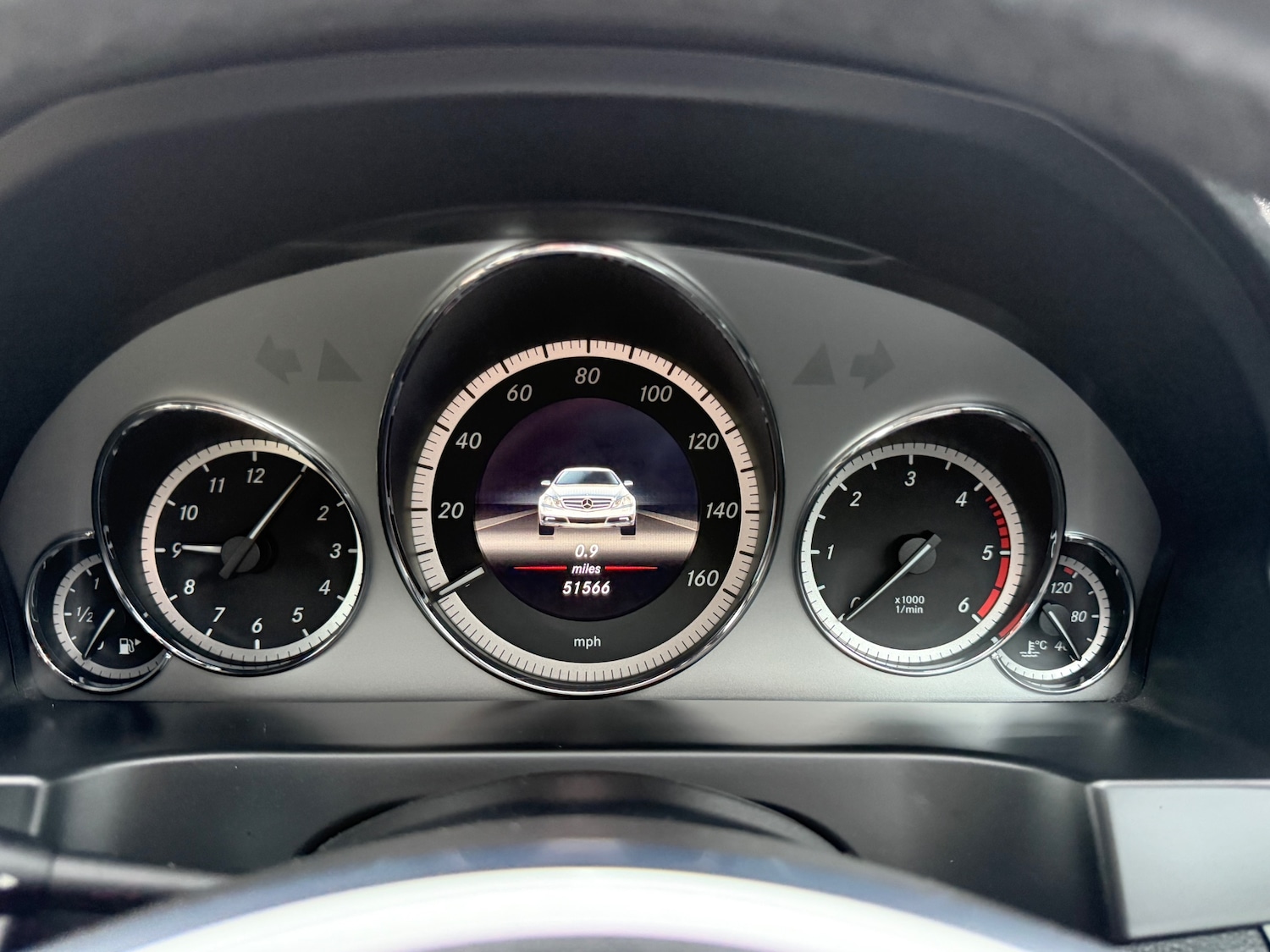 Used Mercedes-Benz E Class 2012 for sale - 76748300: Photo 42