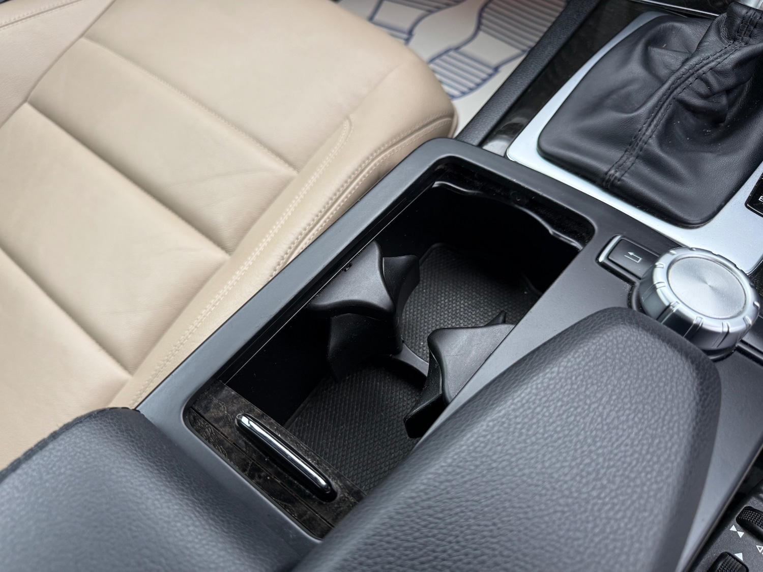 Used Mercedes-Benz E Class 2012 for sale - 76748300: Photo 47