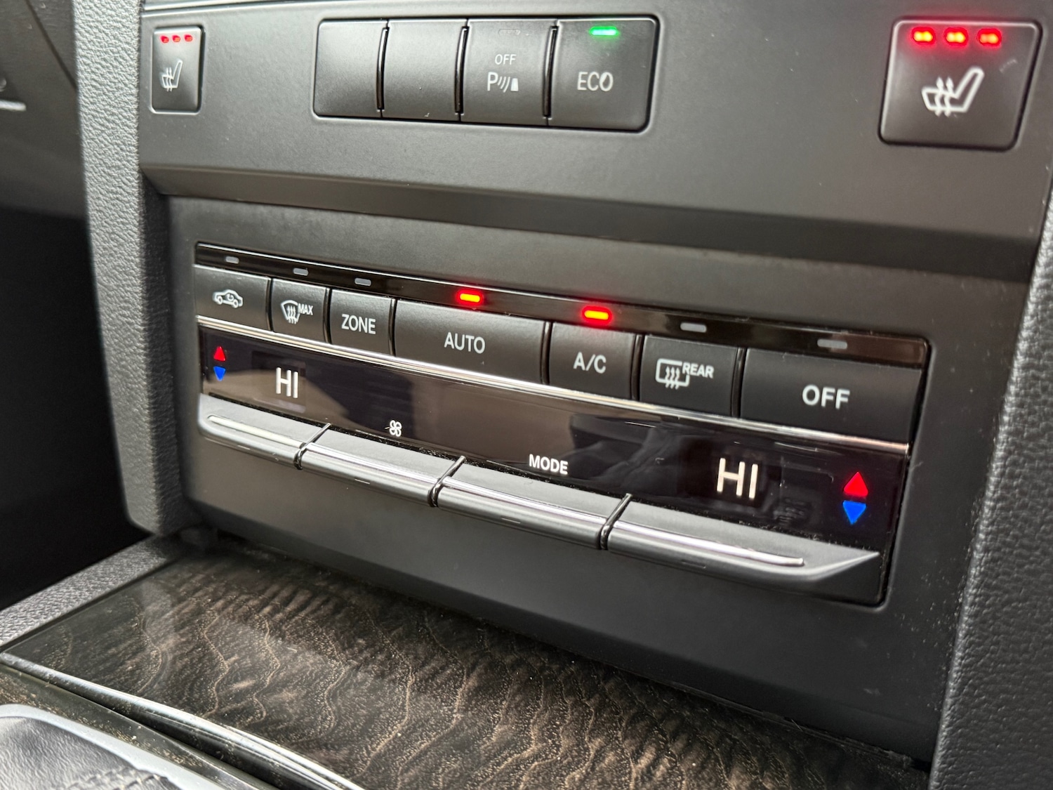 Used Mercedes-Benz E Class 2012 for sale - 76748300: Photo 59