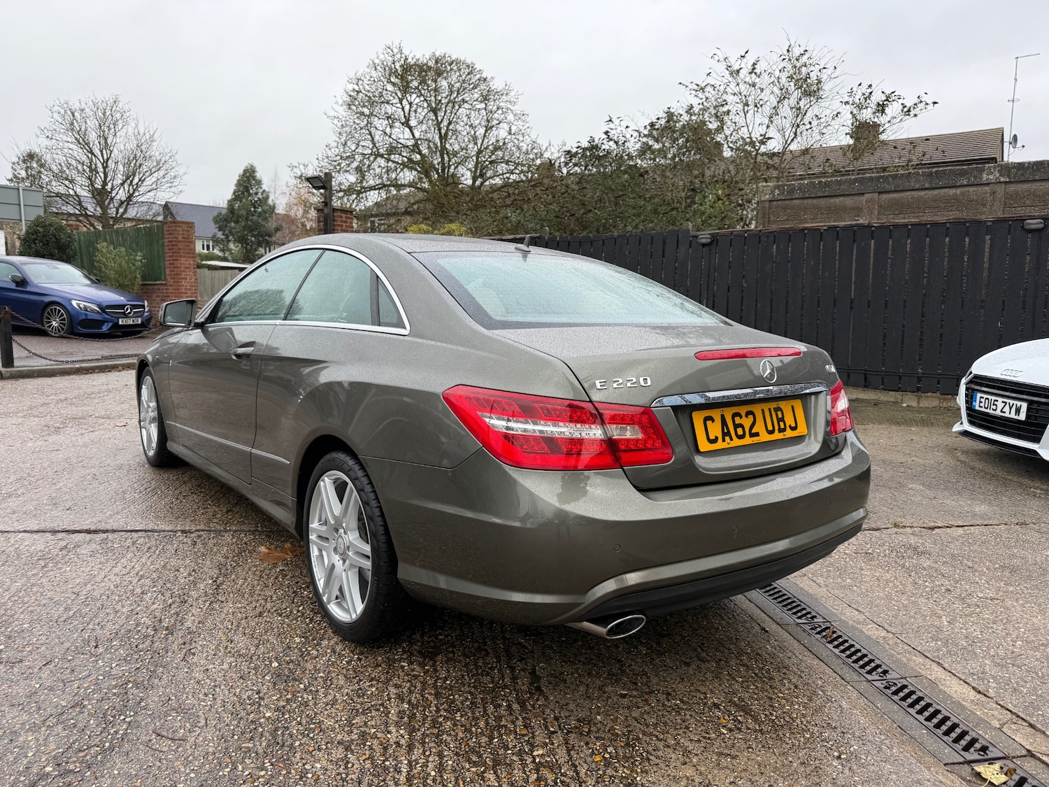 Used Mercedes-Benz E Class 2012 for sale - 76748300: Photo 6