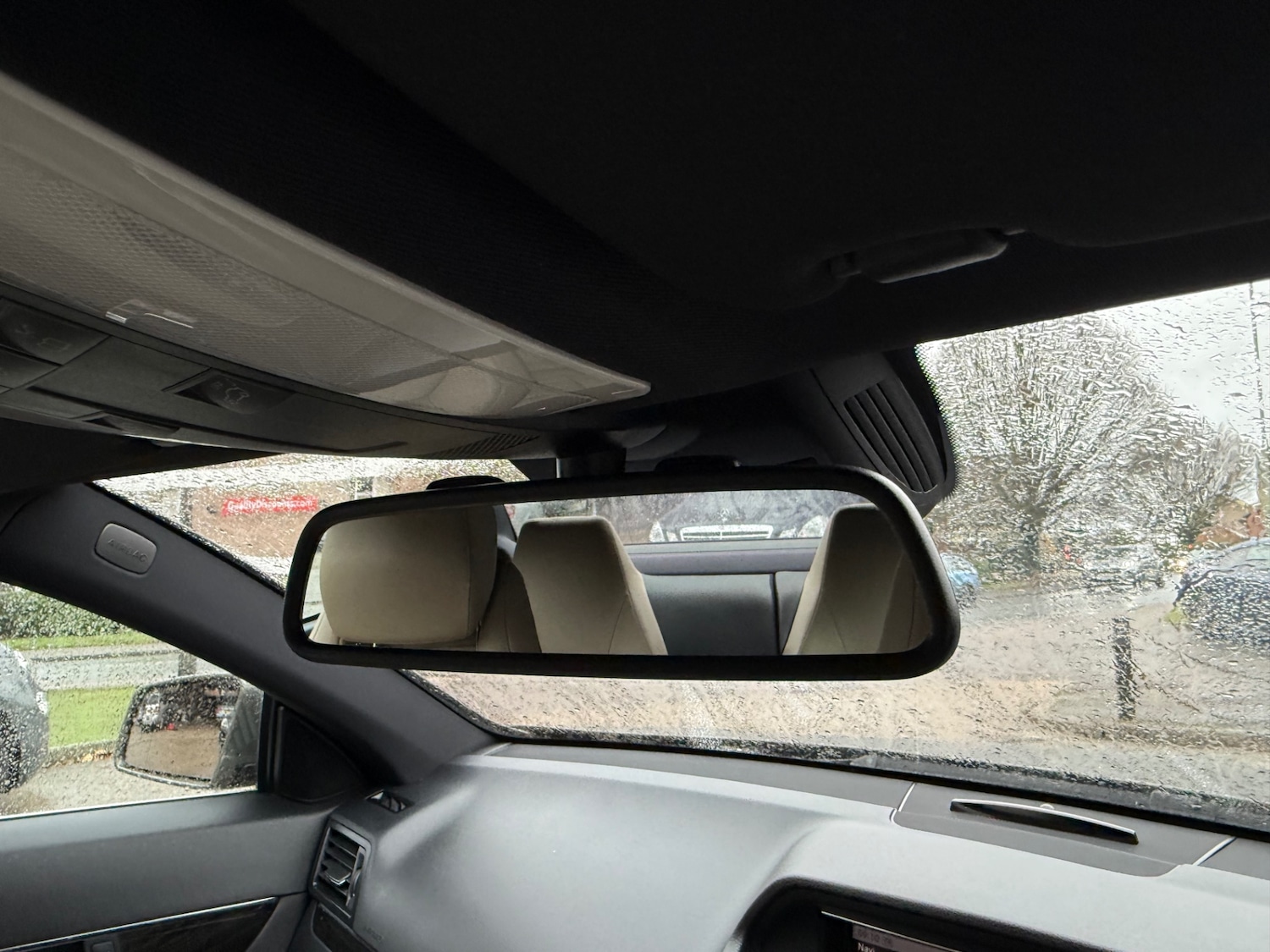 Used Mercedes-Benz E Class 2012 for sale - 76748300: Photo 63