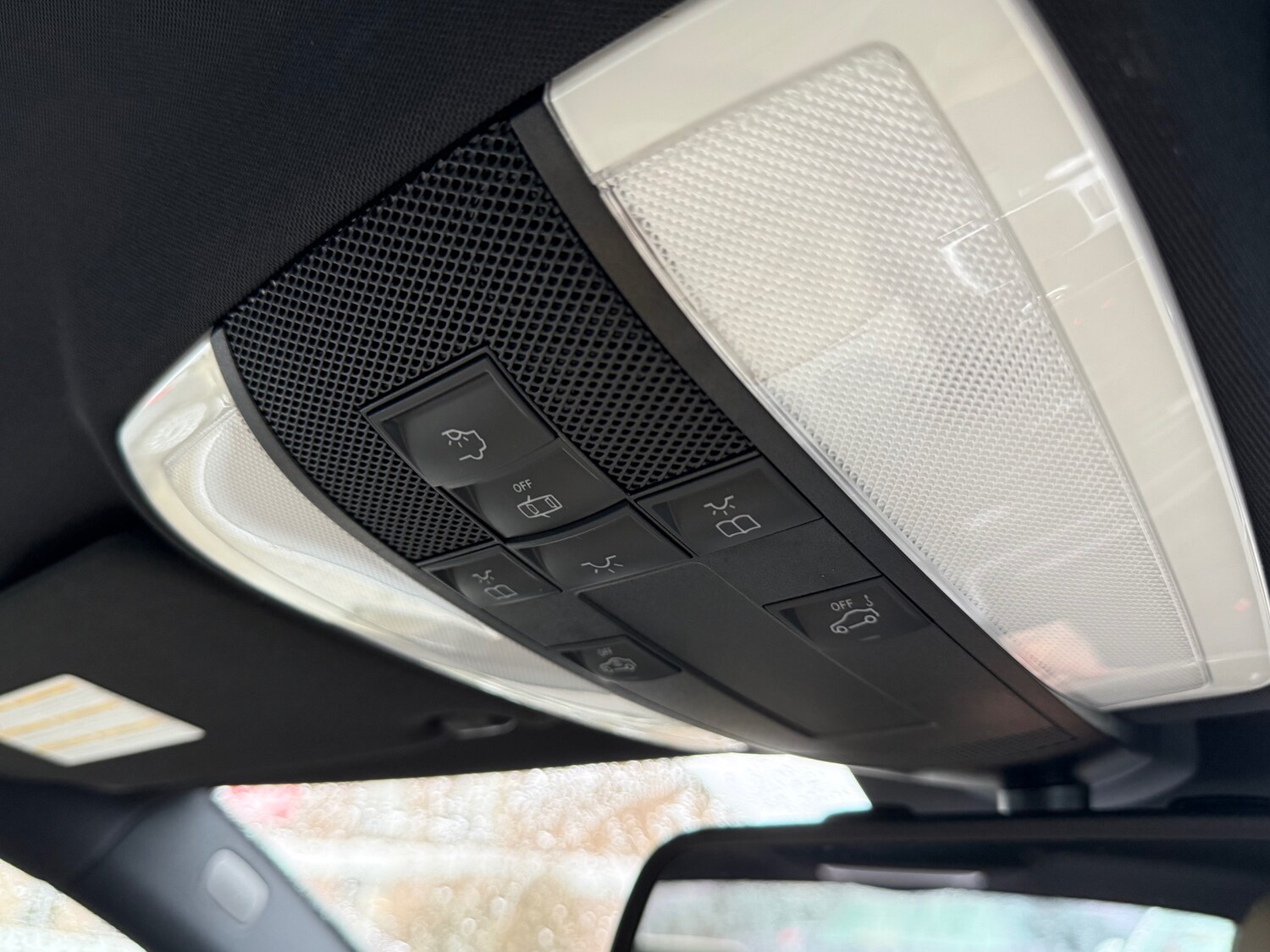 Used Mercedes-Benz E Class 2012 for sale - 76748300: Photo 64