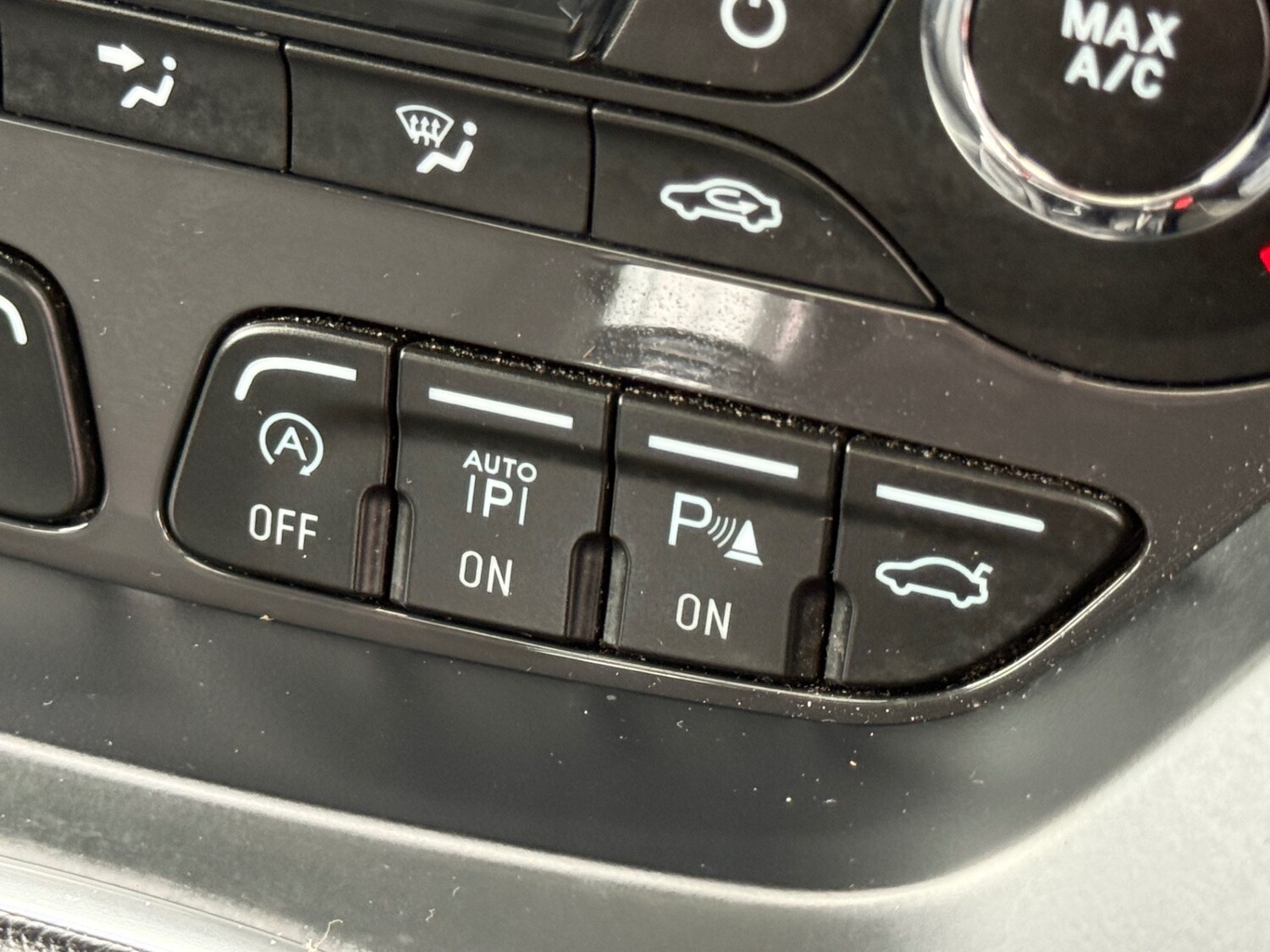 Used Ford Kuga 2015 for sale - 77864515: Photo 65