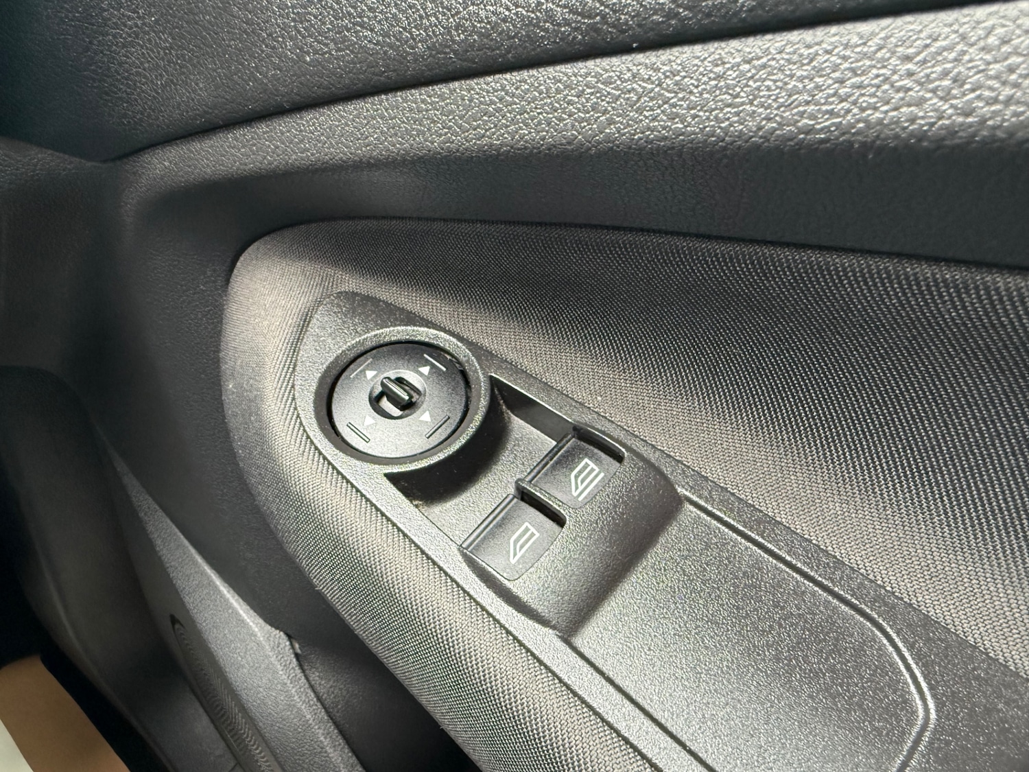 Used Ford C-Max 2016 for sale - 77639636: Photo 42