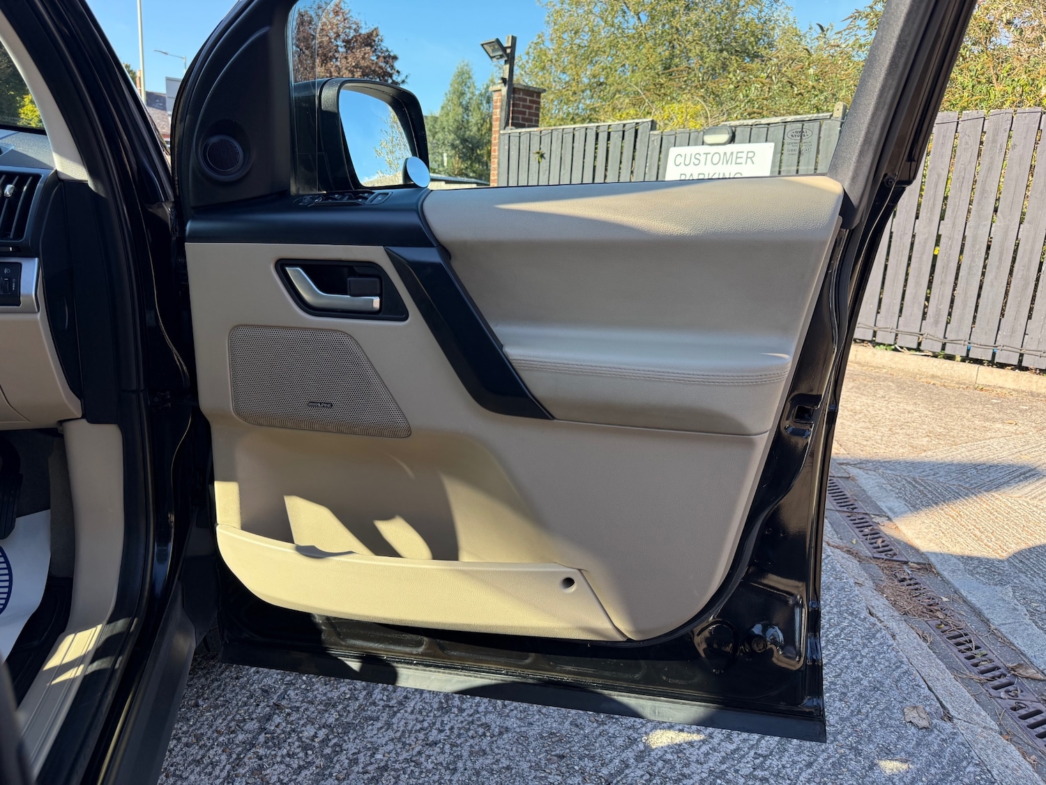 Used Land Rover Freelander 2012 for sale - 76117223: Photo 18
