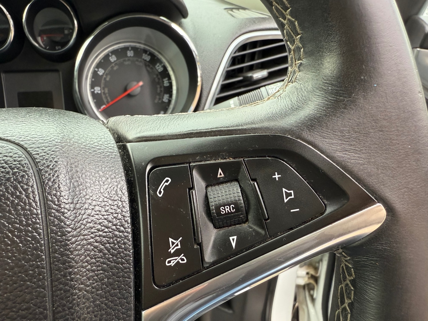 Used Vauxhall Mokka 2015 for sale - 76554776: Photo 34