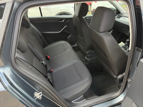 Used Skoda Rapid Spaceback 2015 for sale - 75690138: Photo 13