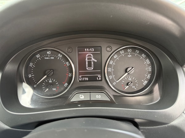 Used Skoda Rapid Spaceback 2015 for sale - 75690138: Photo 27