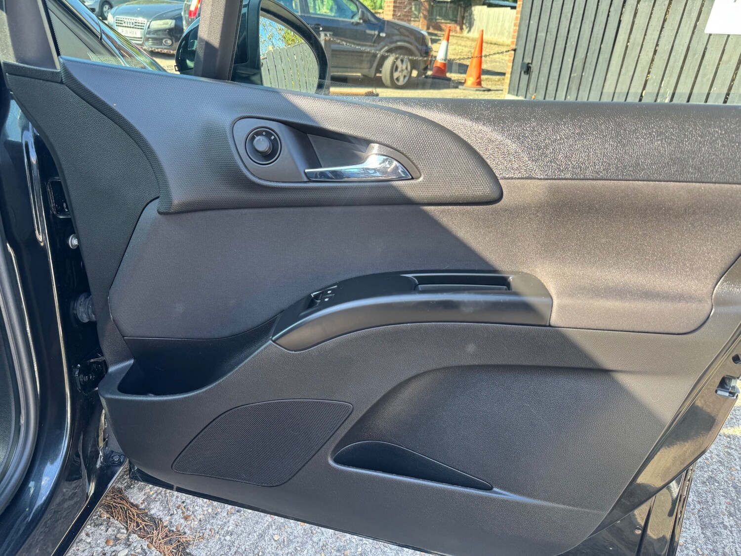 Used Vauxhall Meriva 2015 for sale - 76007291: Photo 40