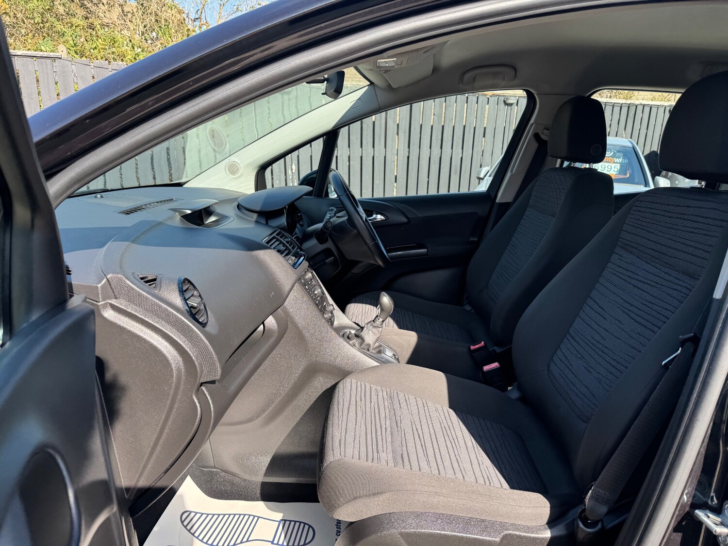 Used Vauxhall Meriva 2015 for sale - 76007291: Photo 50