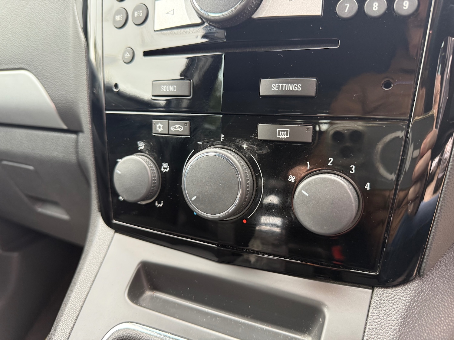 Used Vauxhall Zafira 2011 for sale - 76309611: Photo 25