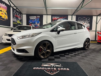 2015 (15) - 1.6 EcoBoost ST-2 3dr