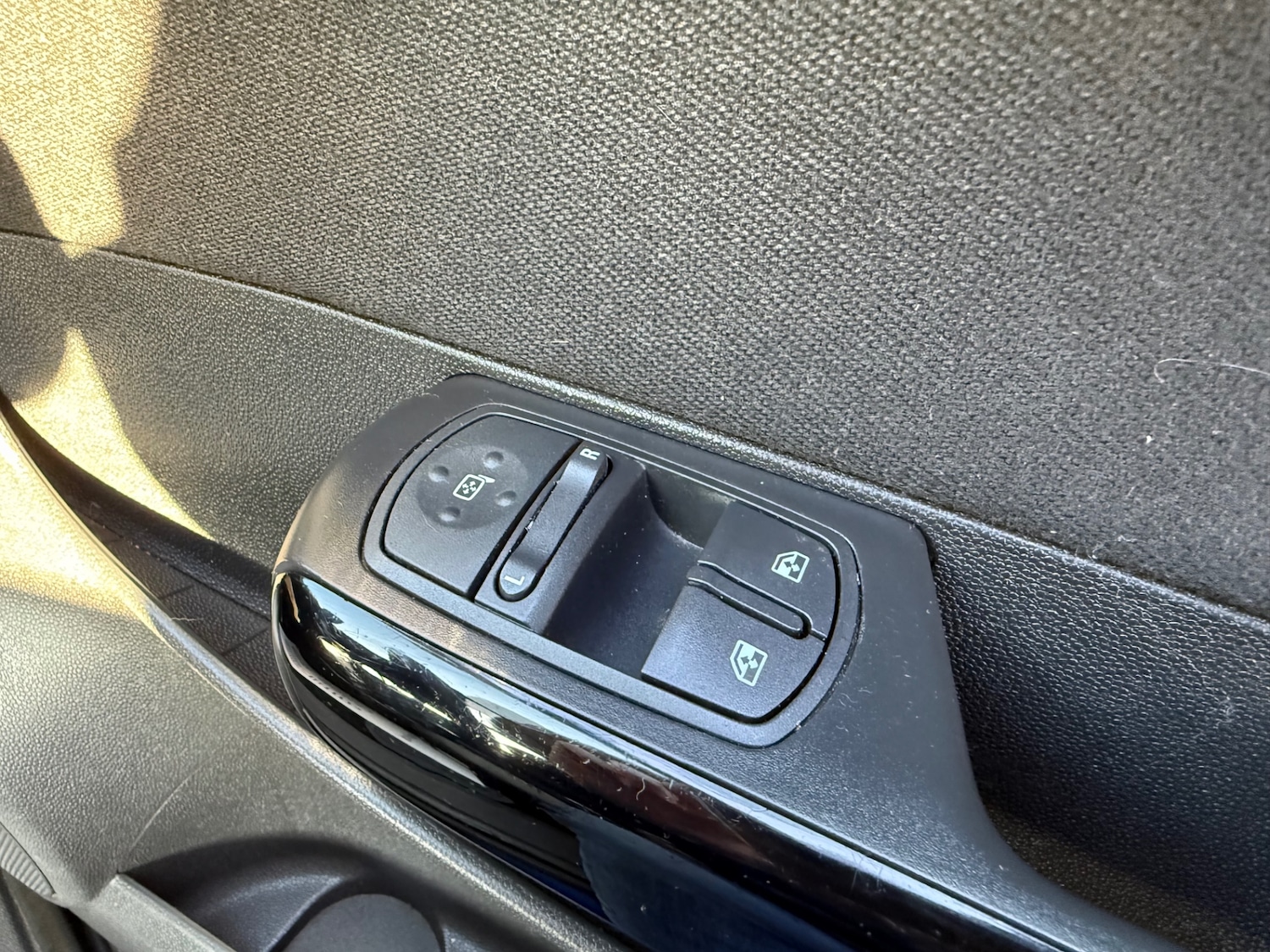 Used Vauxhall Corsa 2007 for sale - 76651125: Photo 28