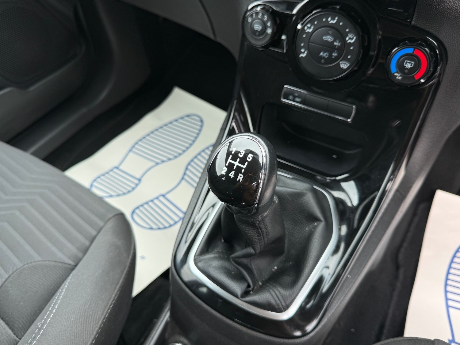 Used Ford Fiesta 2013 for sale - 77490396: Photo 33