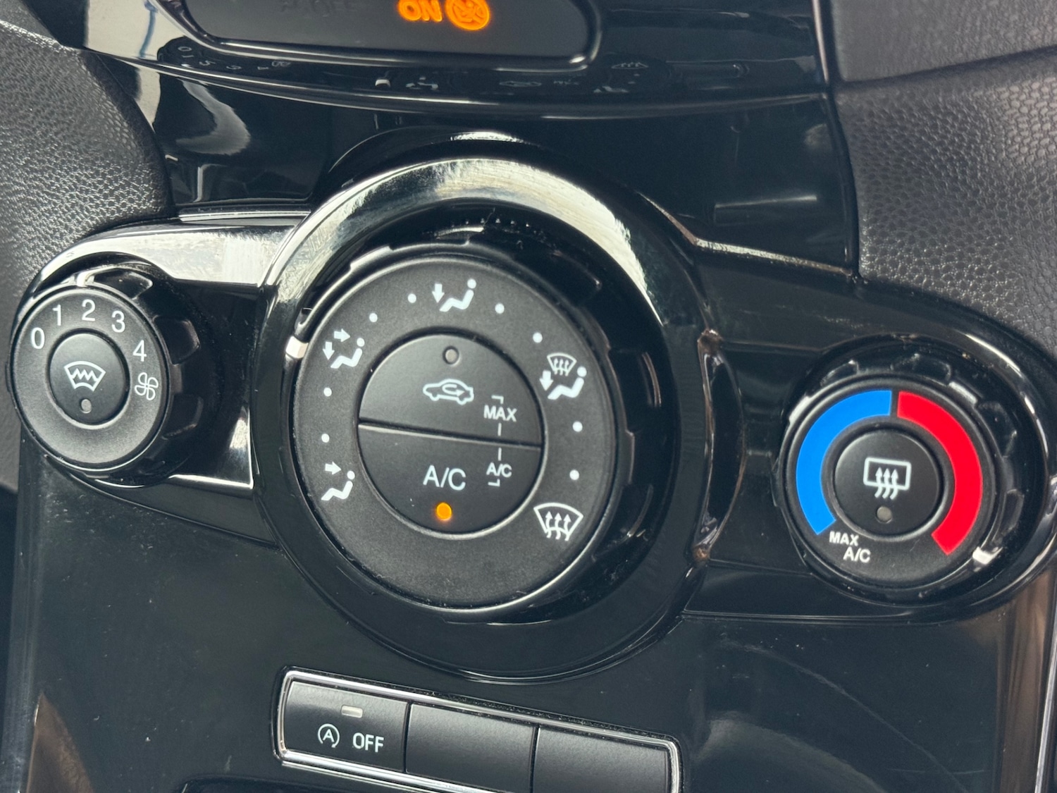 Used Ford Fiesta 2013 for sale - 77490396: Photo 43