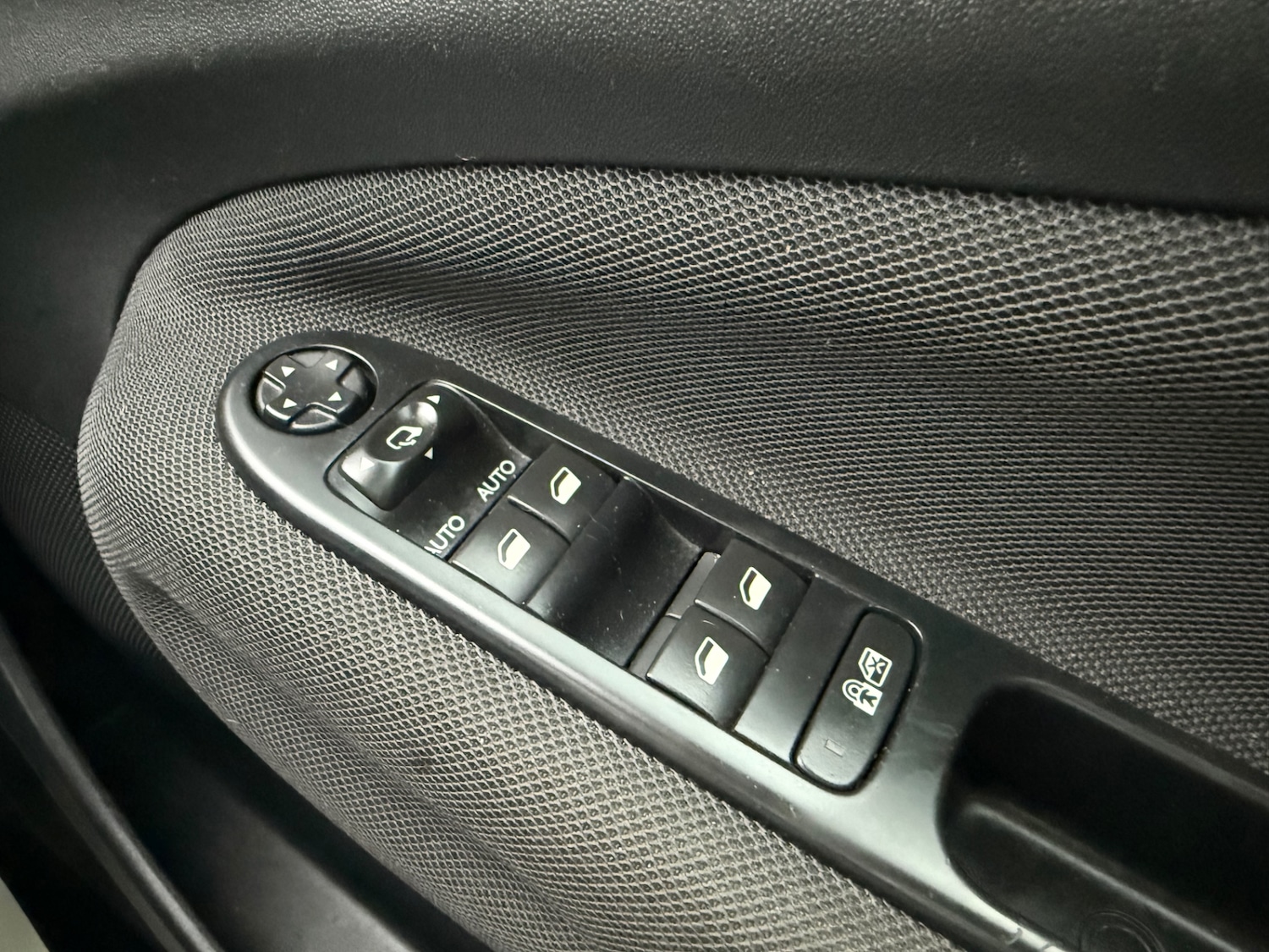 Used Citroen C3 Picasso 2015 for sale - 76947046: Photo 42