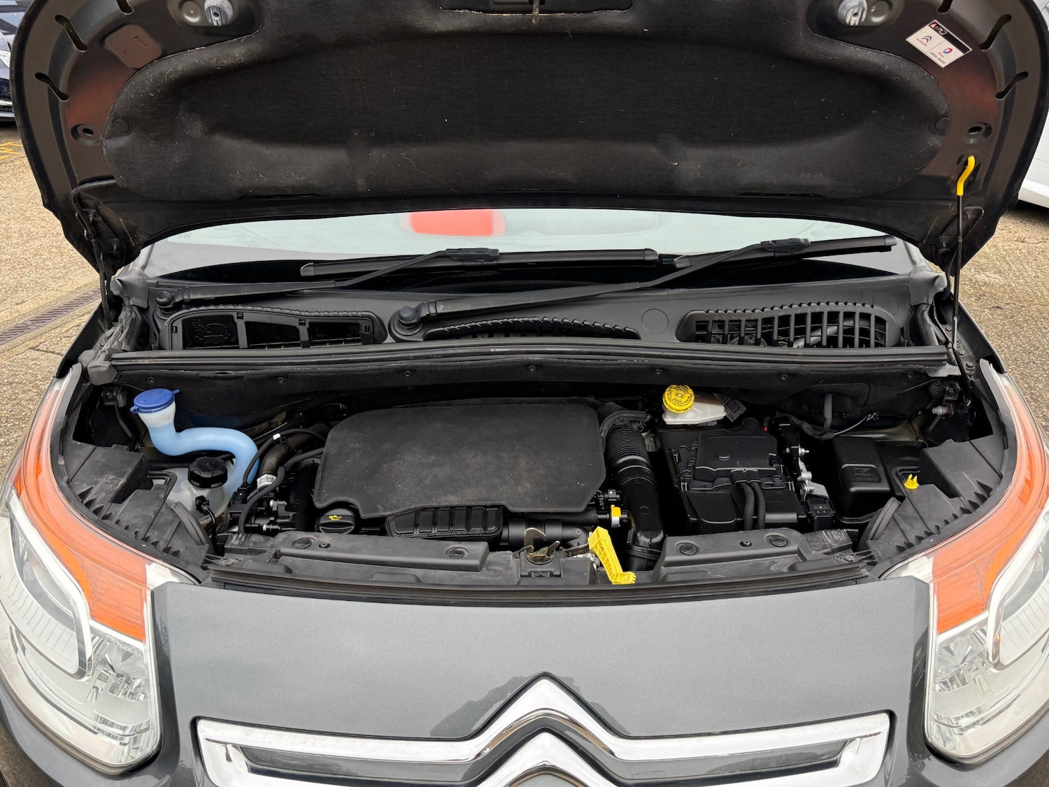 Used Citroen C3 Picasso 2015 for sale - 76947046: Photo 49