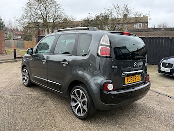 Used Citroen C3 Picasso 2015 for sale - 76947046: Photo