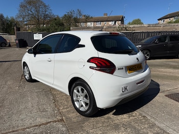 Used Peugeot 208 2015 for sale - 78366232: Photo