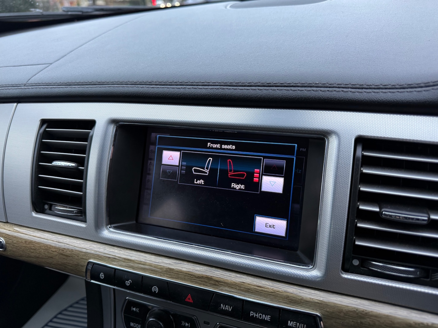 Used Jaguar XF 2012 for sale - 76505675: Photo 37