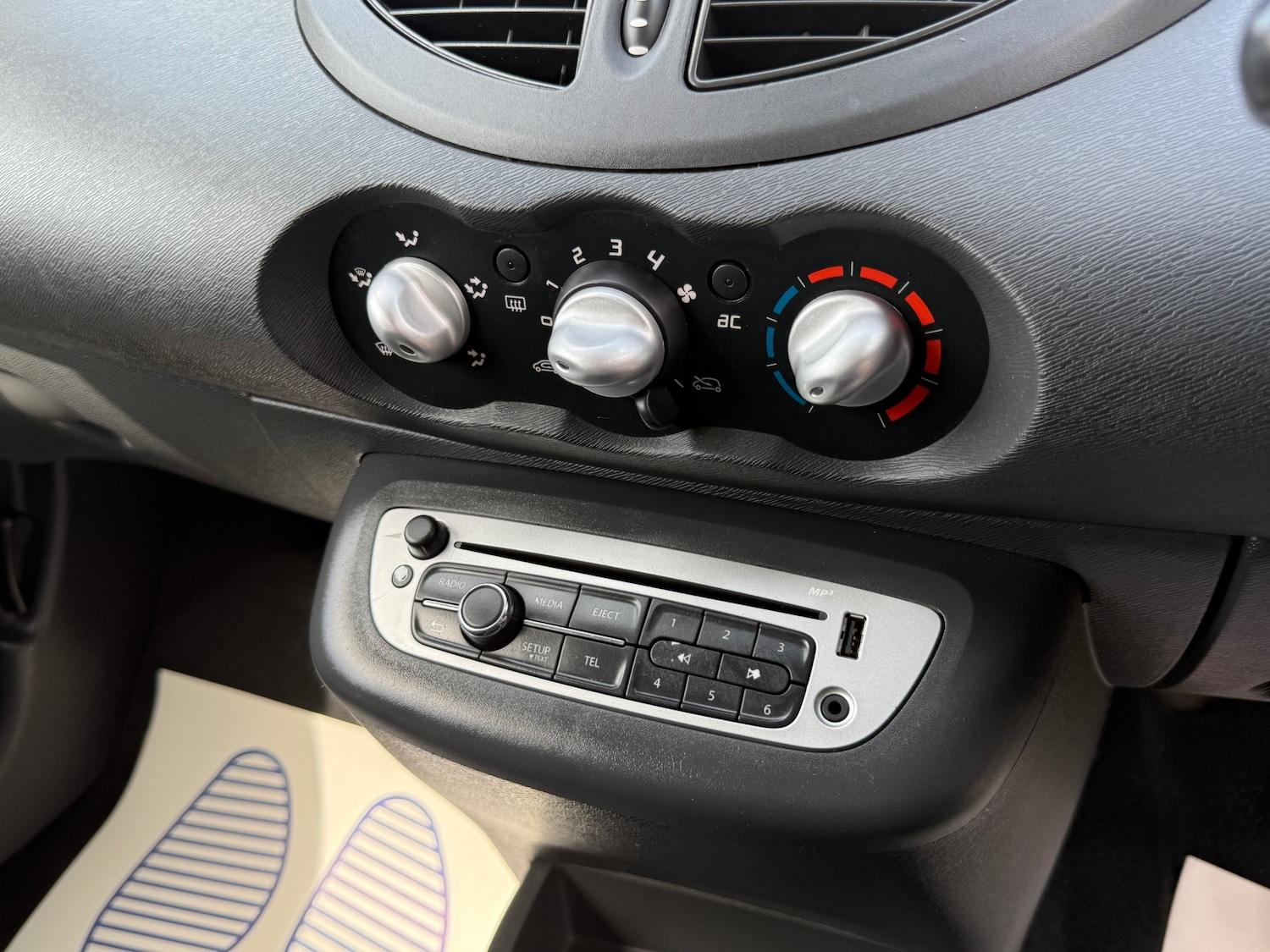 Vehicle 29