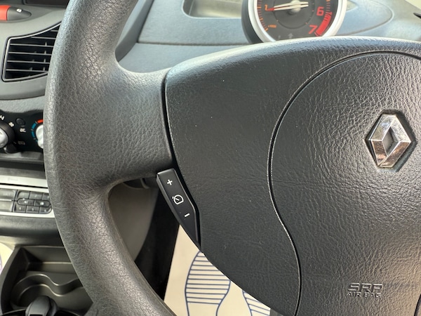 Used Renault Twingo 2012 for sale - 74388232: Photo 31