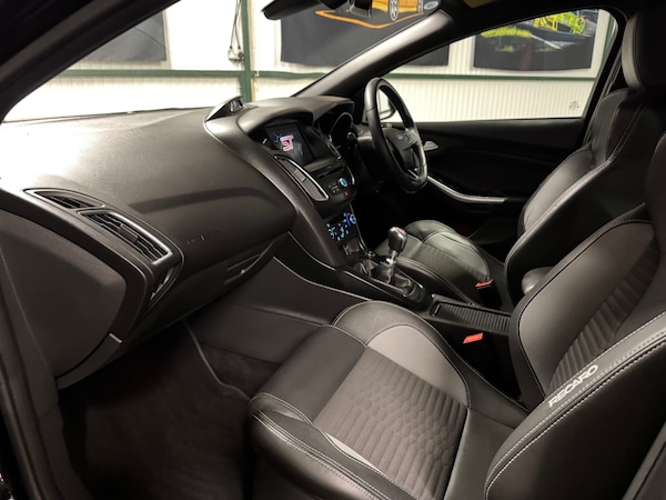 Used Ford Focus 2017 for sale - 74830136: Photo 16