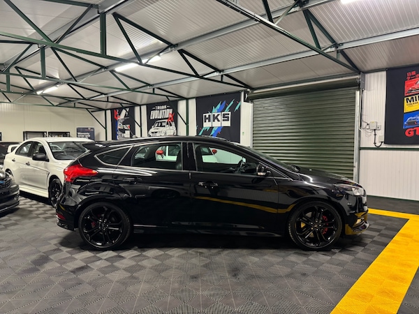 Used Ford Focus 2017 for sale - 74830136: Photo 35