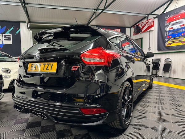 Used Ford Focus 2017 for sale - 74830136: Photo 7