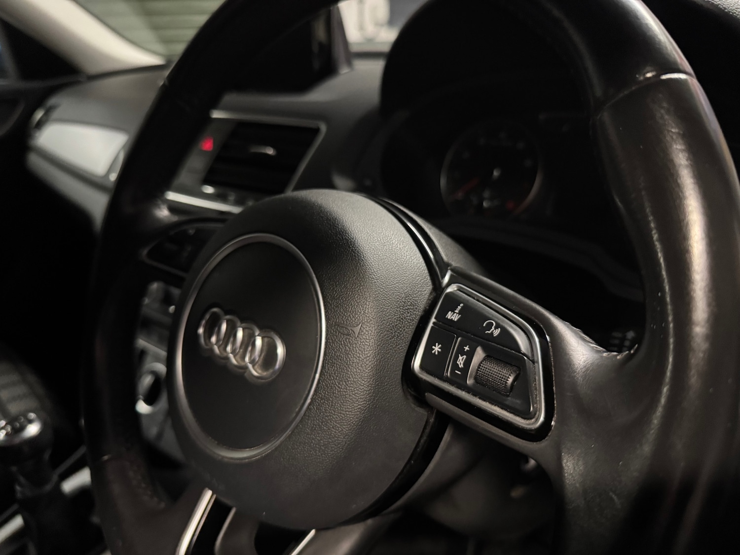 Used Audi Q3 2015 for sale - 76023976: Photo 58