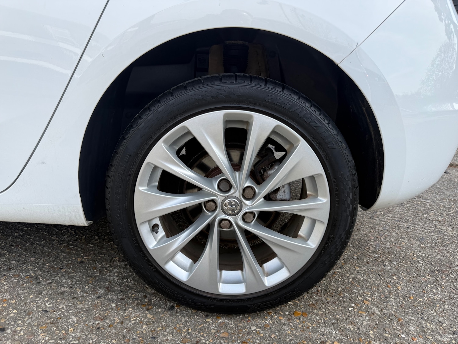 Used Vauxhall Astra 2017 for sale - 78176846: Photo 32