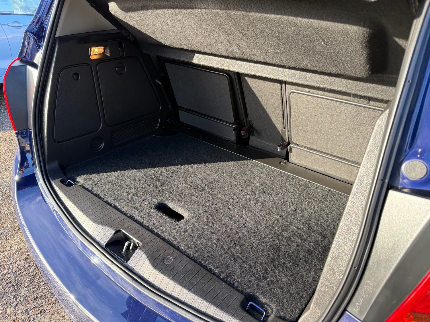 Used Vauxhall Meriva 2017 for sale - 76832891: Photo 25