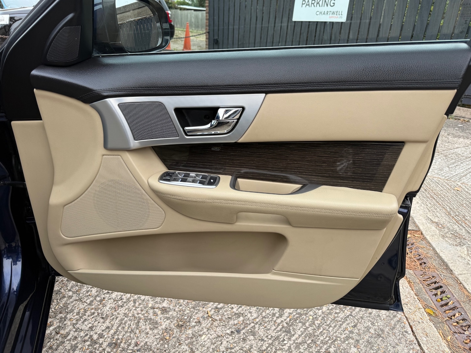 Used Jaguar XF 2015 for sale - 76252689: Photo 16