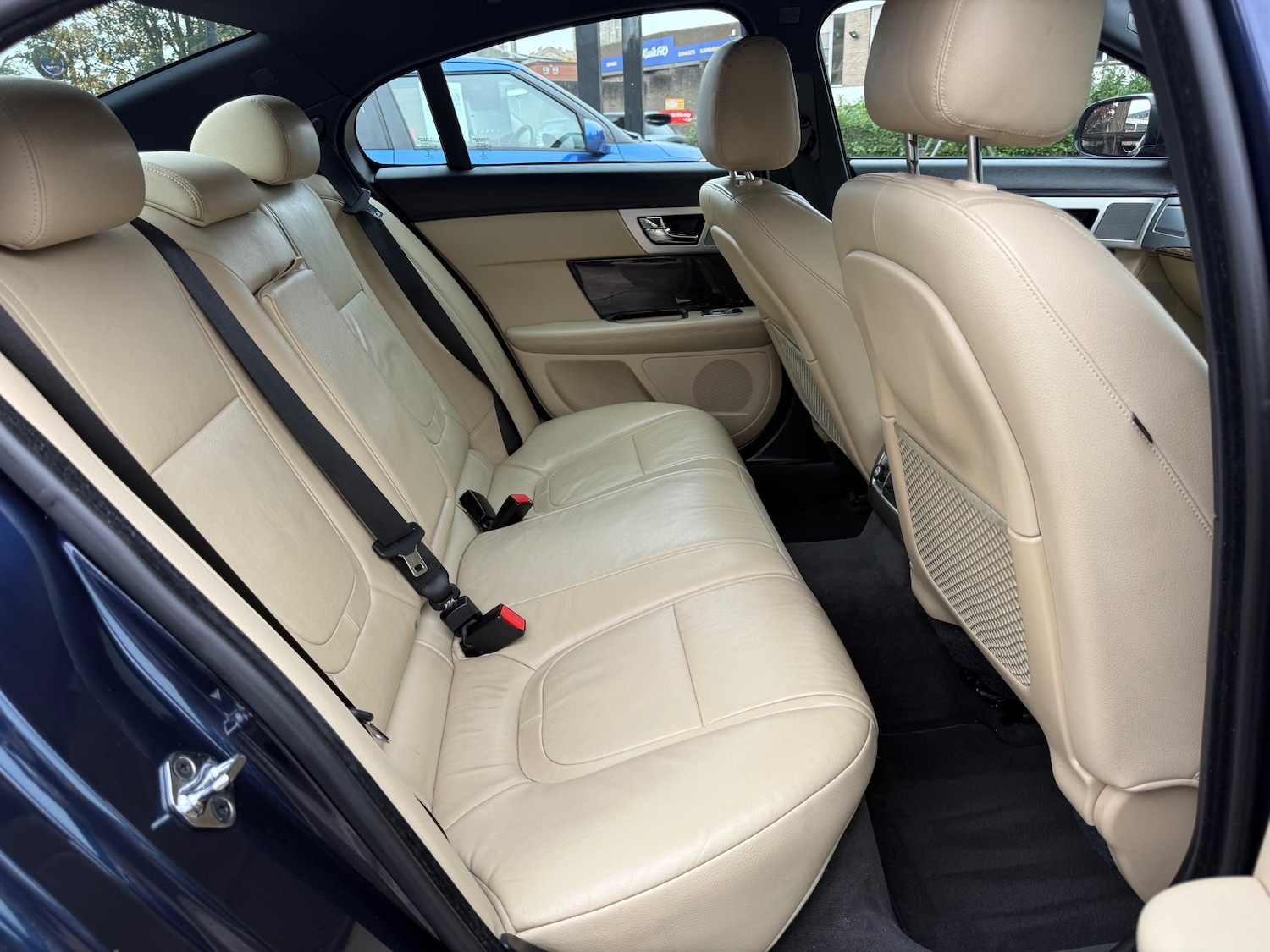 Used Jaguar XF 2015 for sale - 76252689: Photo 18