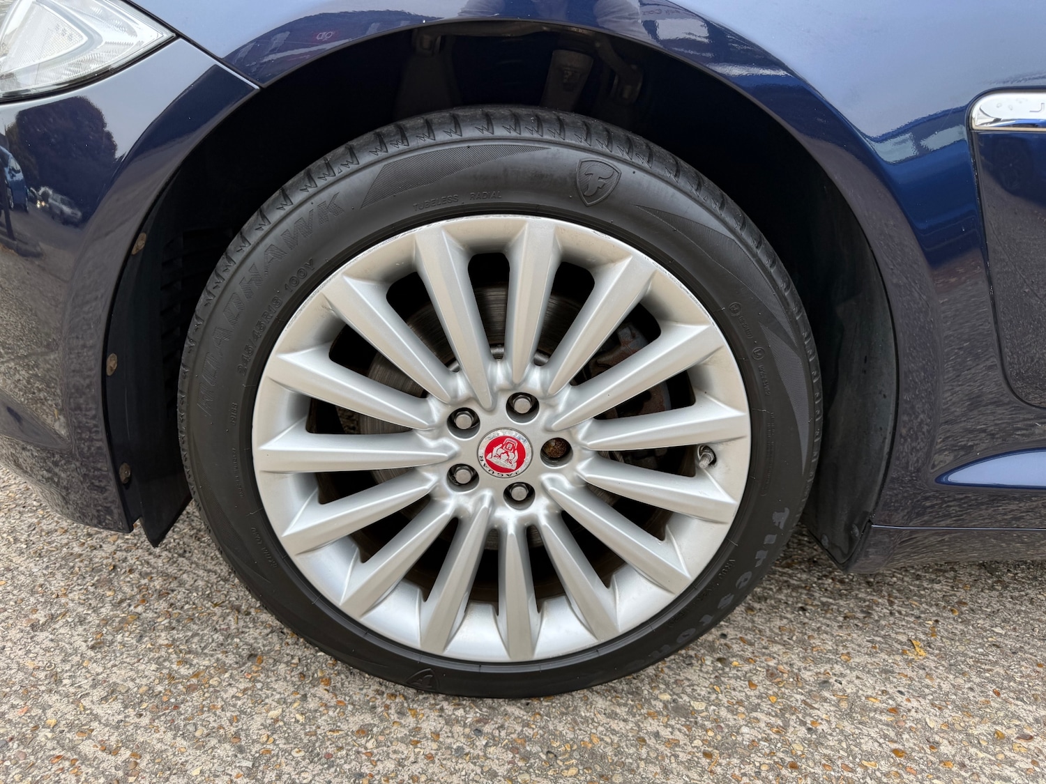 Used Jaguar XF 2015 for sale - 76252689: Photo 31