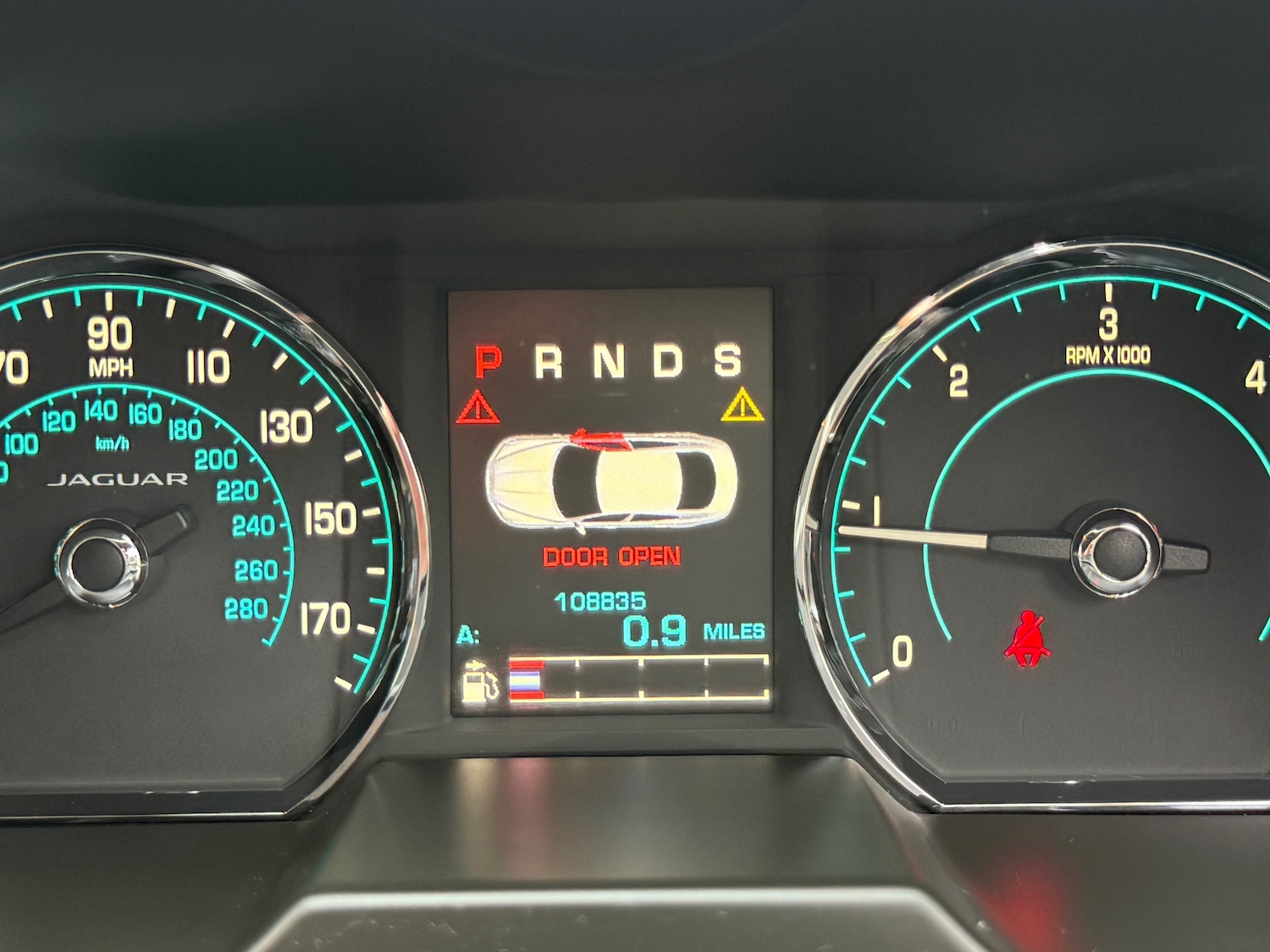 Used Jaguar XF 2015 for sale - 76252689: Photo 34