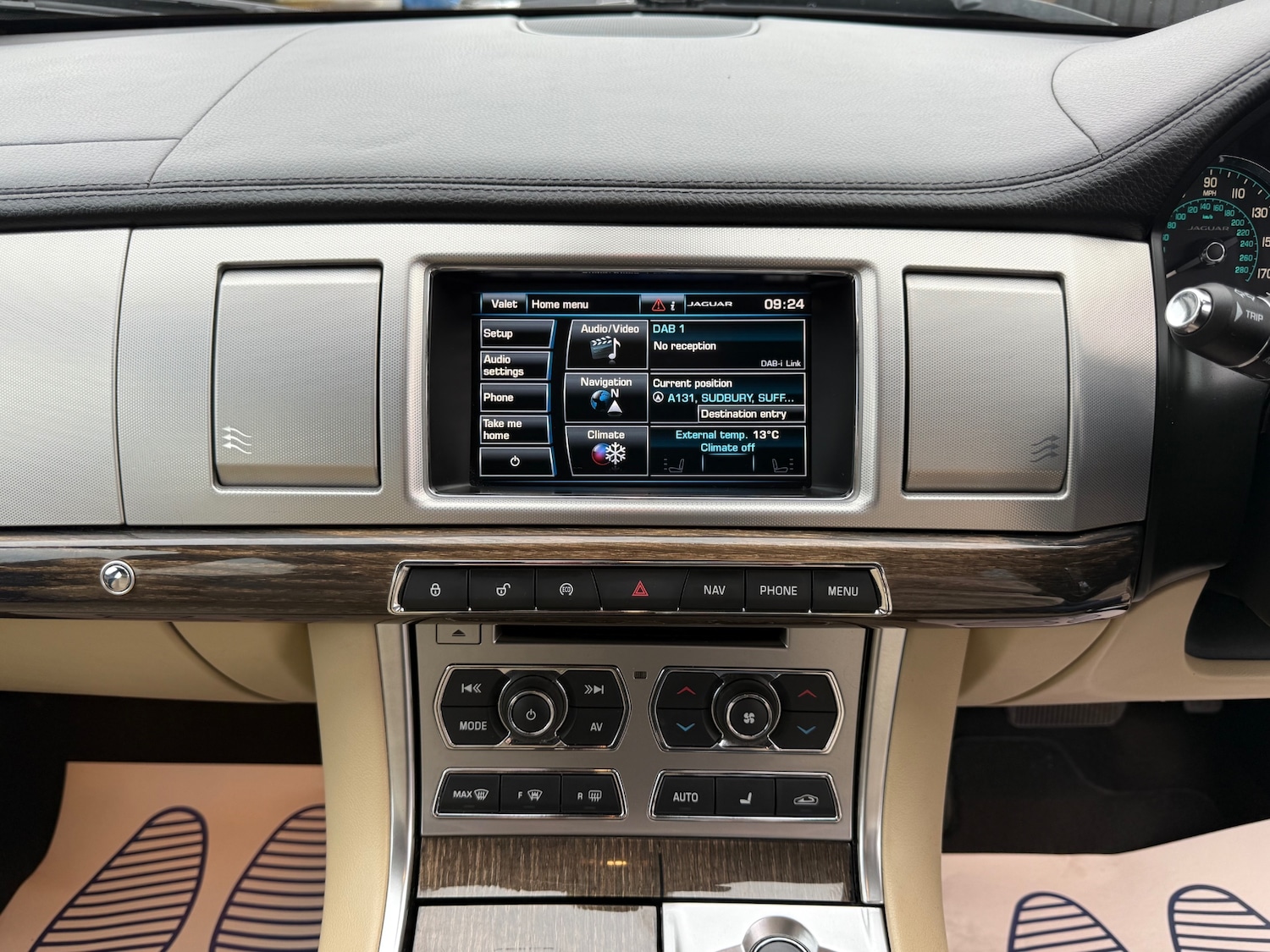 Used Jaguar XF 2015 for sale - 76252689: Photo 35