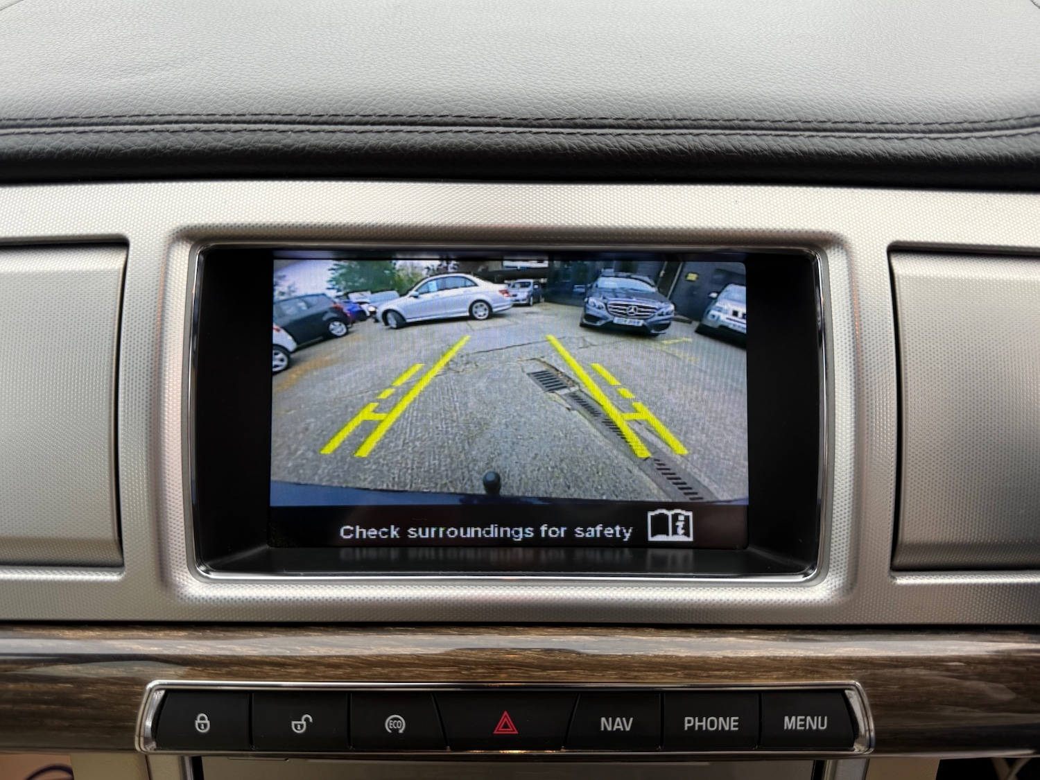 Used Jaguar XF 2015 for sale - 76252689: Photo 37