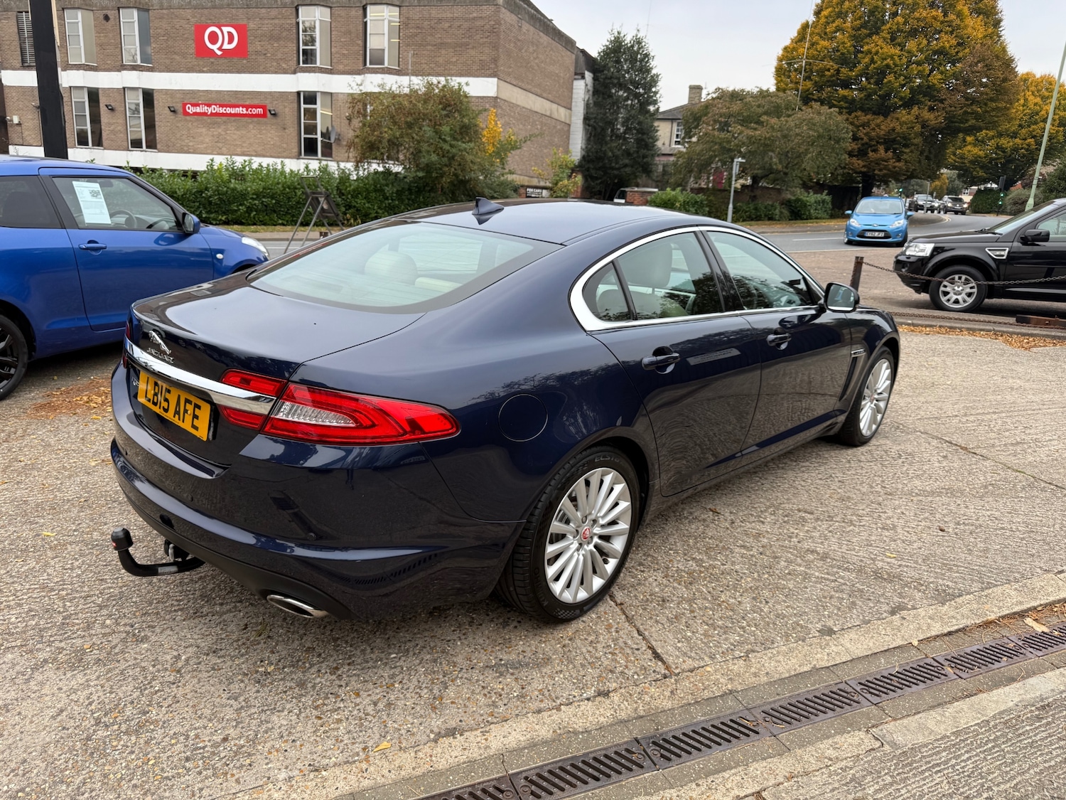 Used Jaguar XF 2015 for sale - 76252689: Photo 5